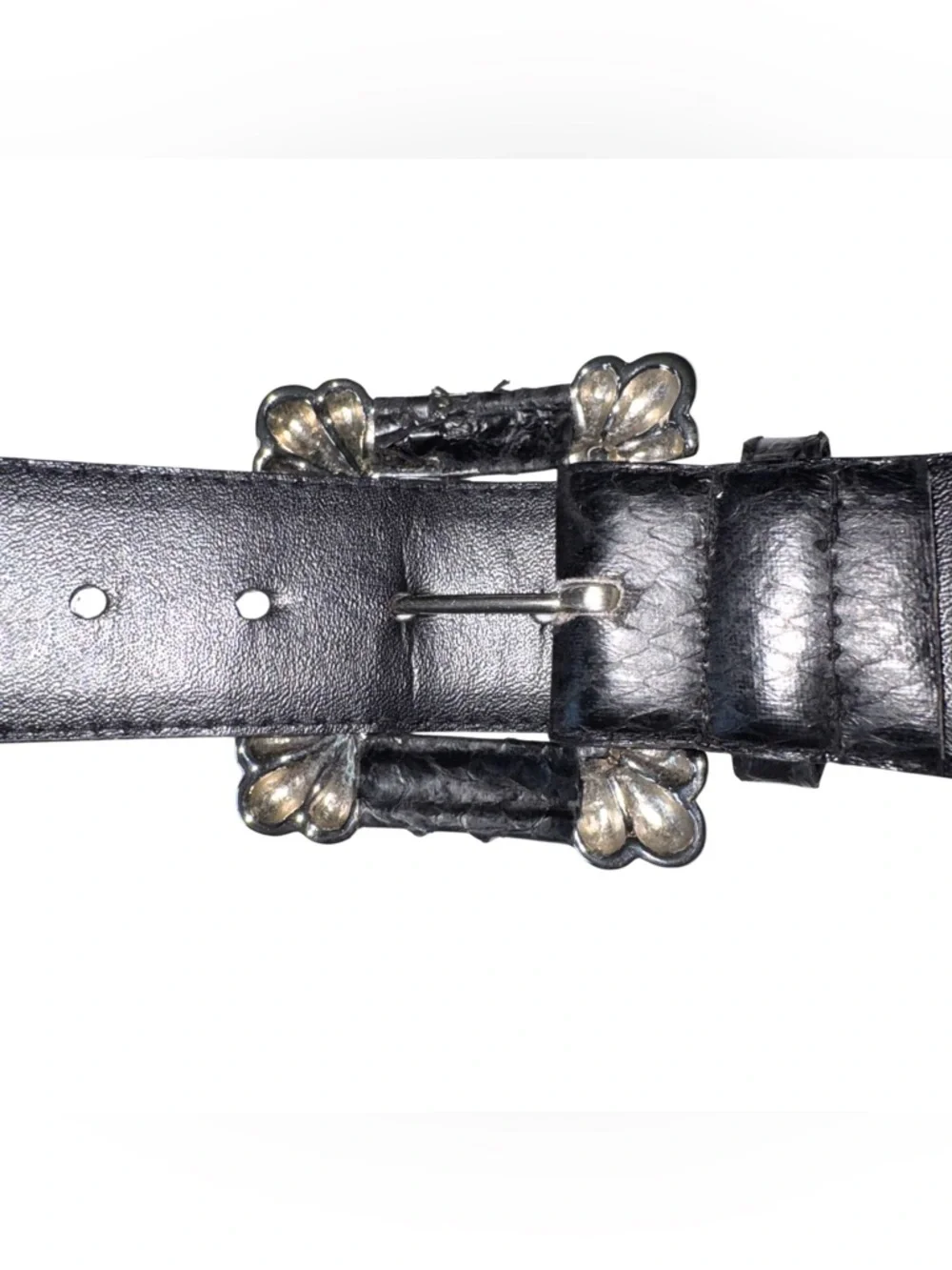 Vintage Women's Dame 100% Genuine‎ Black Snakeskin Belt Silver Shell Buckle